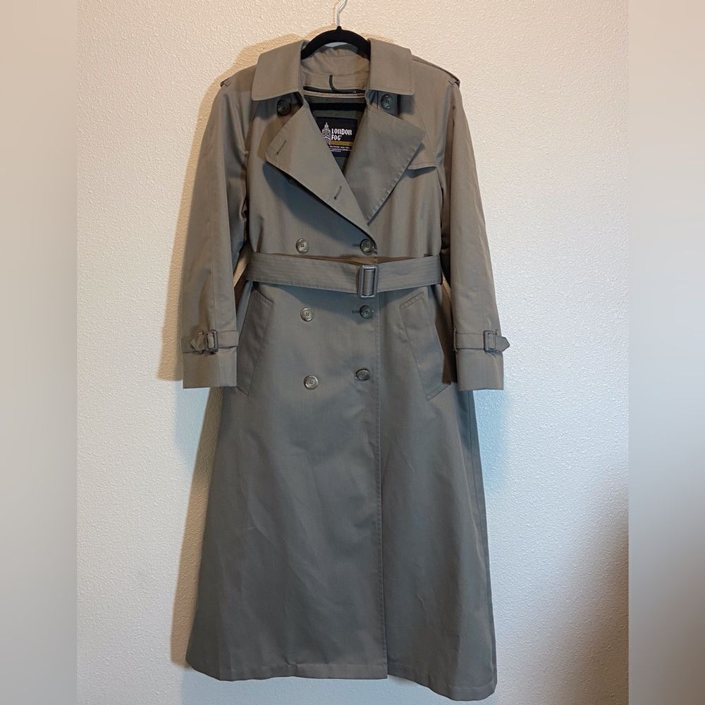 London Fog VTG,Classic Beige Trench Coat Size 6 REG